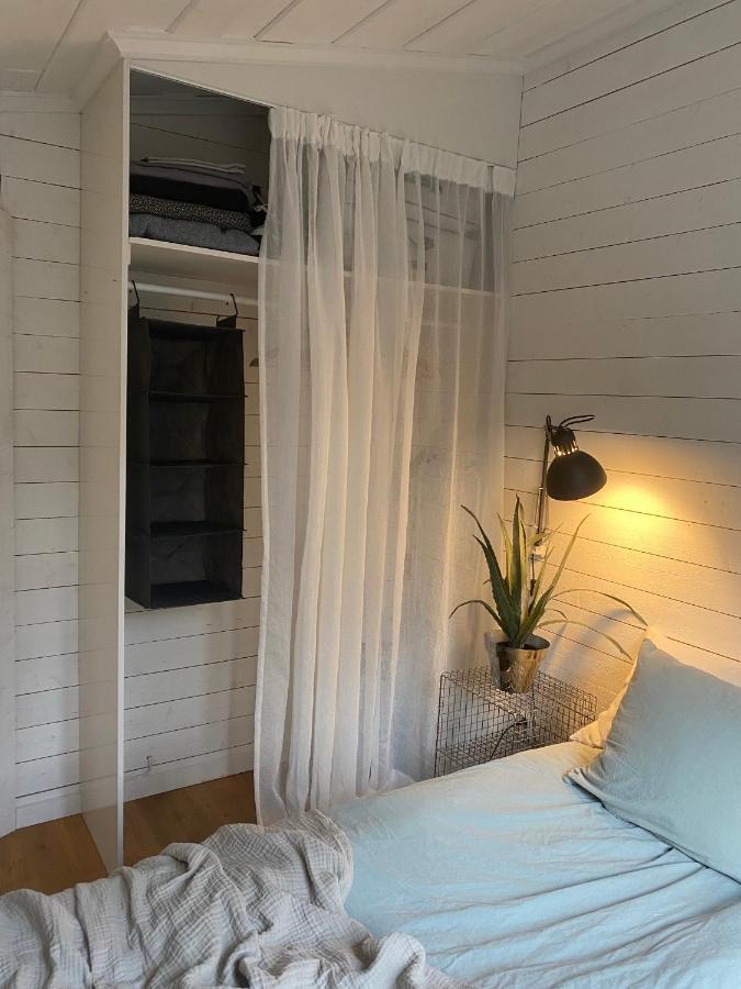Peaceful And Scandinavian-Style Guesthouse With Scenic Nature And Seaview In High Coast Domsjo Bagian luar foto
